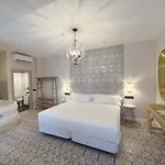Akla Hotel