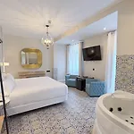 Hotel Akla