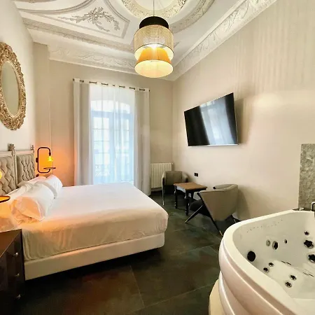 Akla Hotel 2*