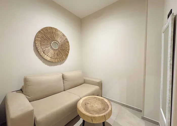 Akla מלון בדאחוז